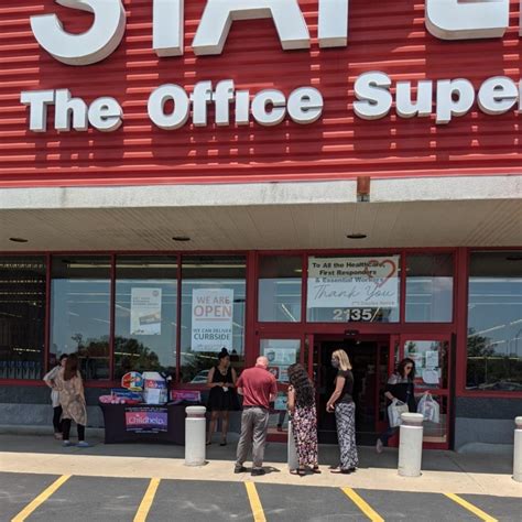 Staples springfield mo - Staples - Springfield is located on 2135 E. Independence Ave., Springfield, Missouri 65804 Locations nearby Staples - Springfield 2636 N. Kansas Expwy, Springfield, Missouri 65803